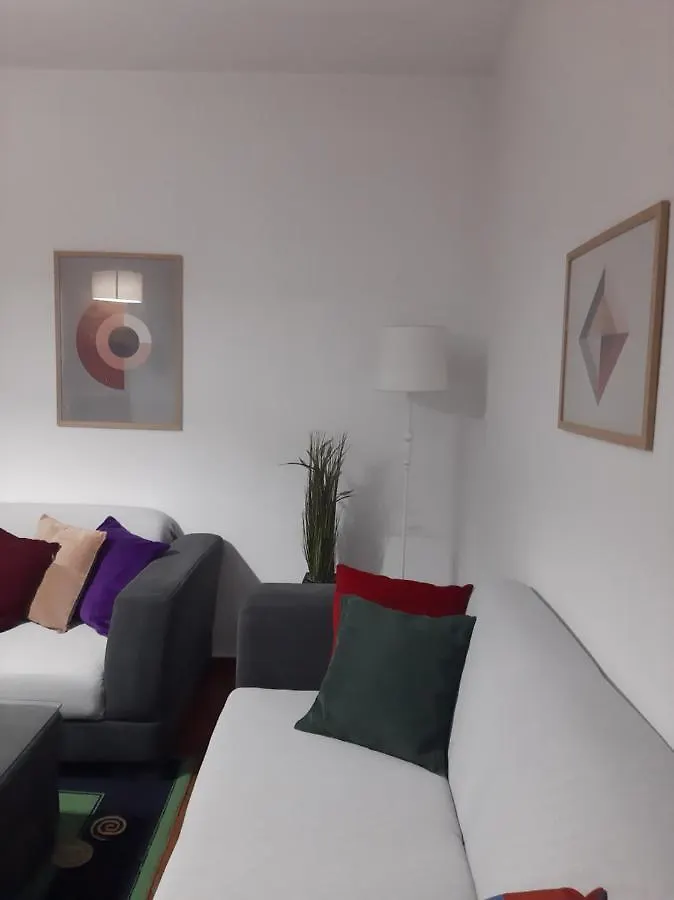 Daily Rent Apartment Tirana 0*,